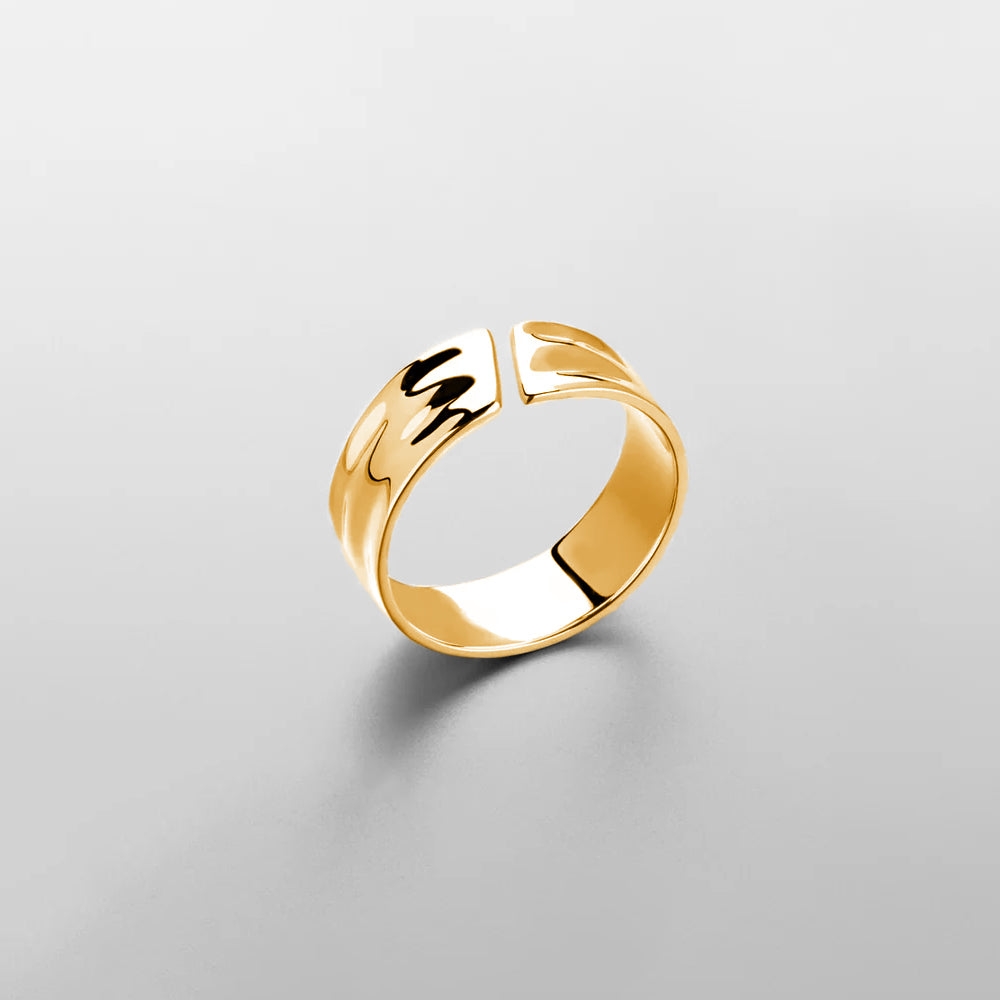 Signature ring