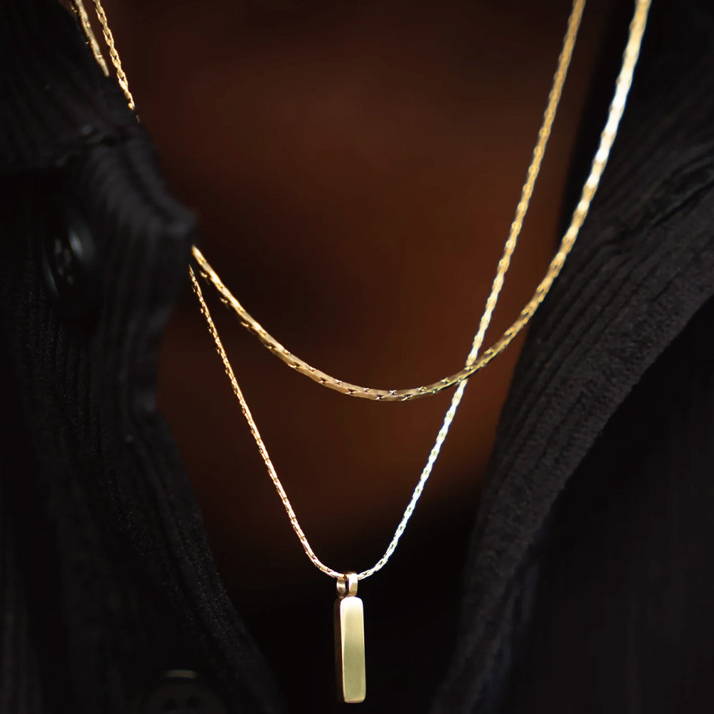 Wire Pendant necklace